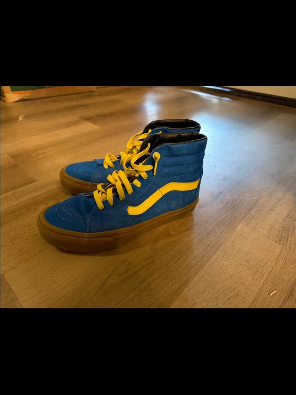 Custom Vans - Picture 3 of 4